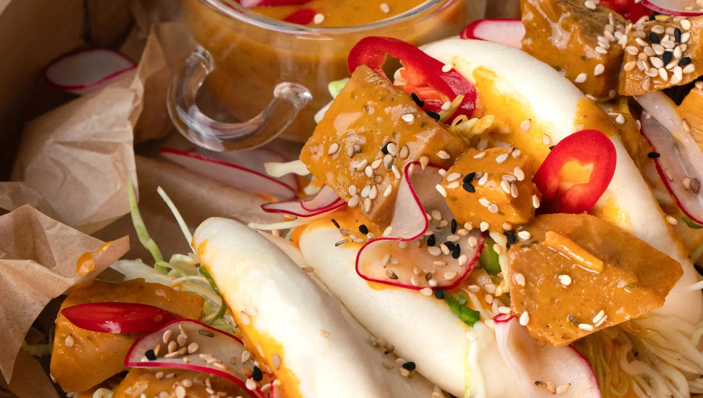 Gedämpfte Bao Buns mit würzigem Veggie Curry