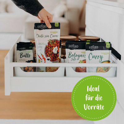Veggie Chili sin Carne als veganes Fertiggericht von Lotao ist ideal für die Vorratshaltung