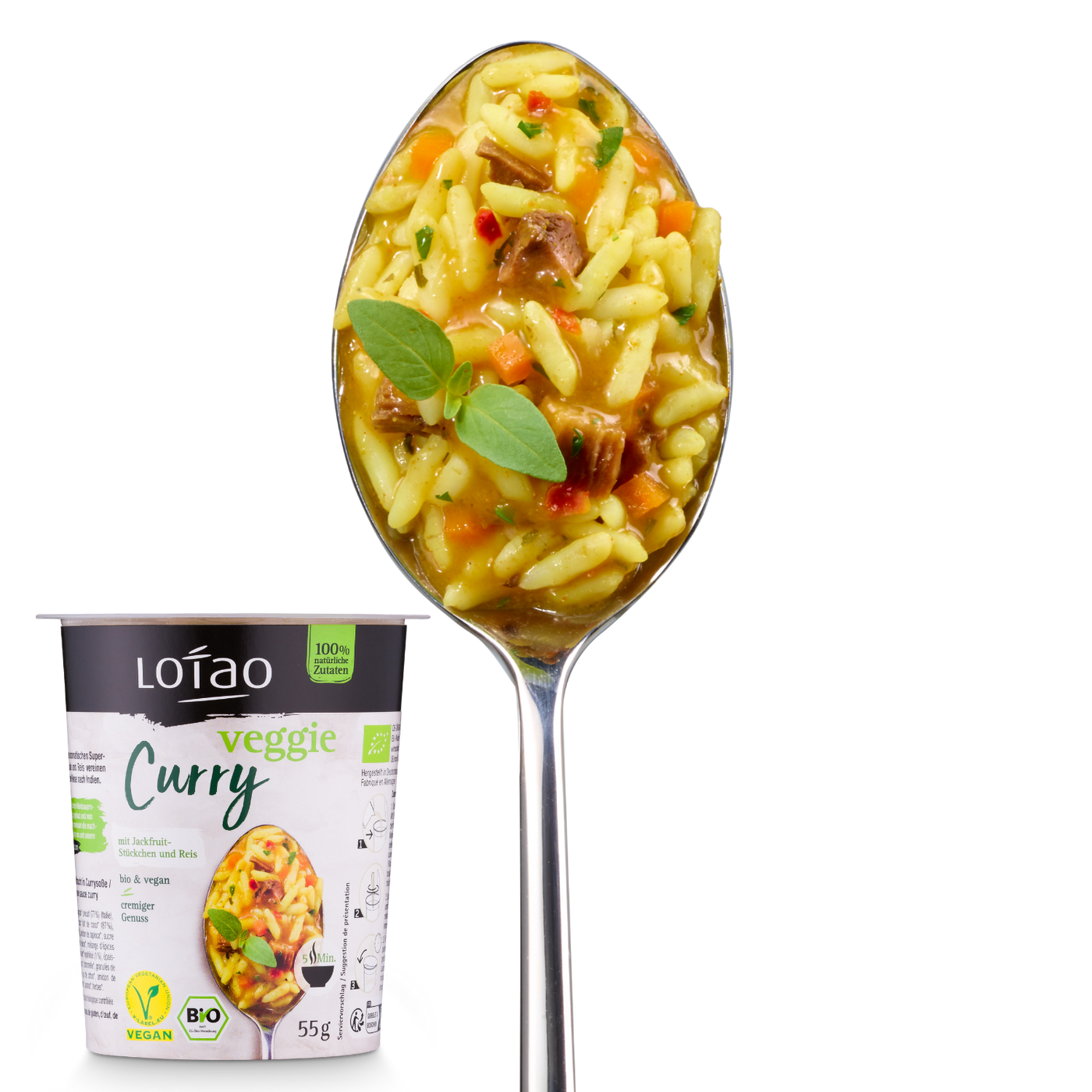 Bio-veganer Jackpot 5-Minuten Terrine von Lotao zubereitet auf Löffel mit Packung in Geschmack Veggie Curry Reis