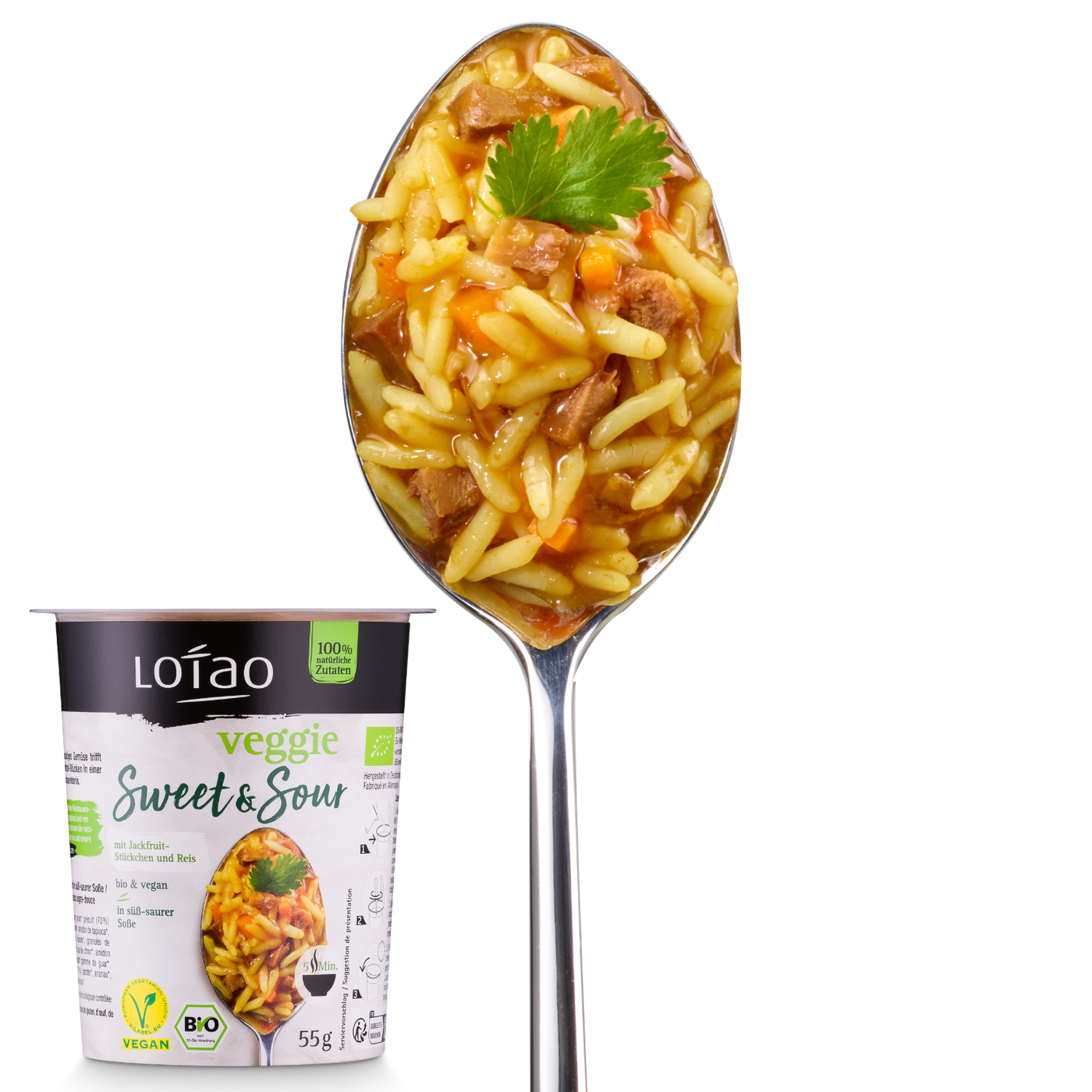 Bio-veganer Jackpot 5-Minuten Terrine von Lotao zubereitet auf Löffel mit Packung in Geschmack Veggie Süss Sauer Reis