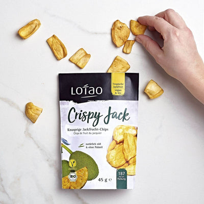 Die Crispy Jackfruit Chips von Lotao enthalten pure Jackfrucht in Bio-Qualität mit natürlicher Süße und ohne Palmöl.