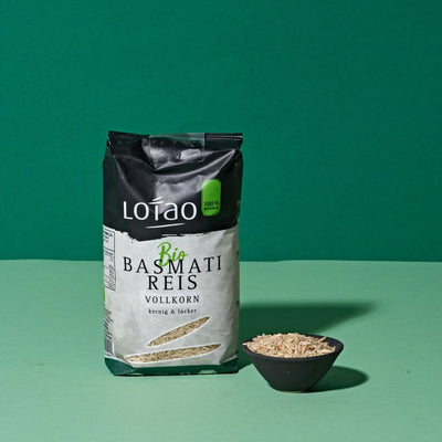 Lotao Bio Basmatireis in Vollkorn-Qualität ist kernig und locker mit einer Kochzeit von 35 Minuten